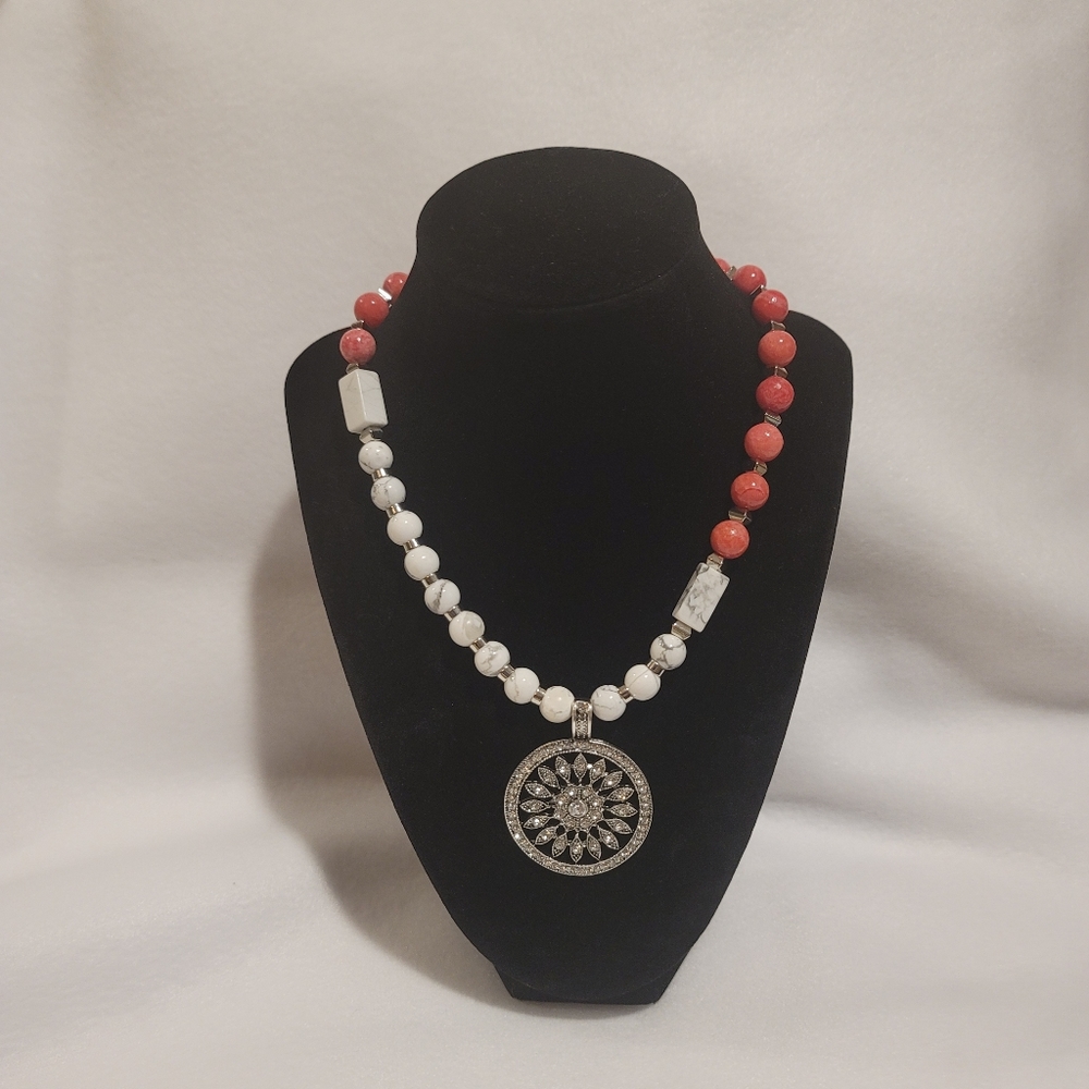 Necklace - Picture 3 of 3